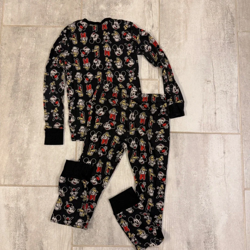 Disney Mickey Mouse & Friends Pajama Set‎ Kids Size L Long Sleeve Top Pants